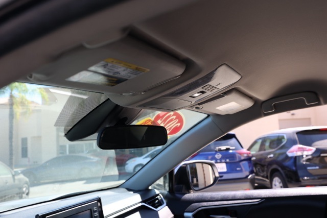 2022 Toyota RAV4 XLE photo 11