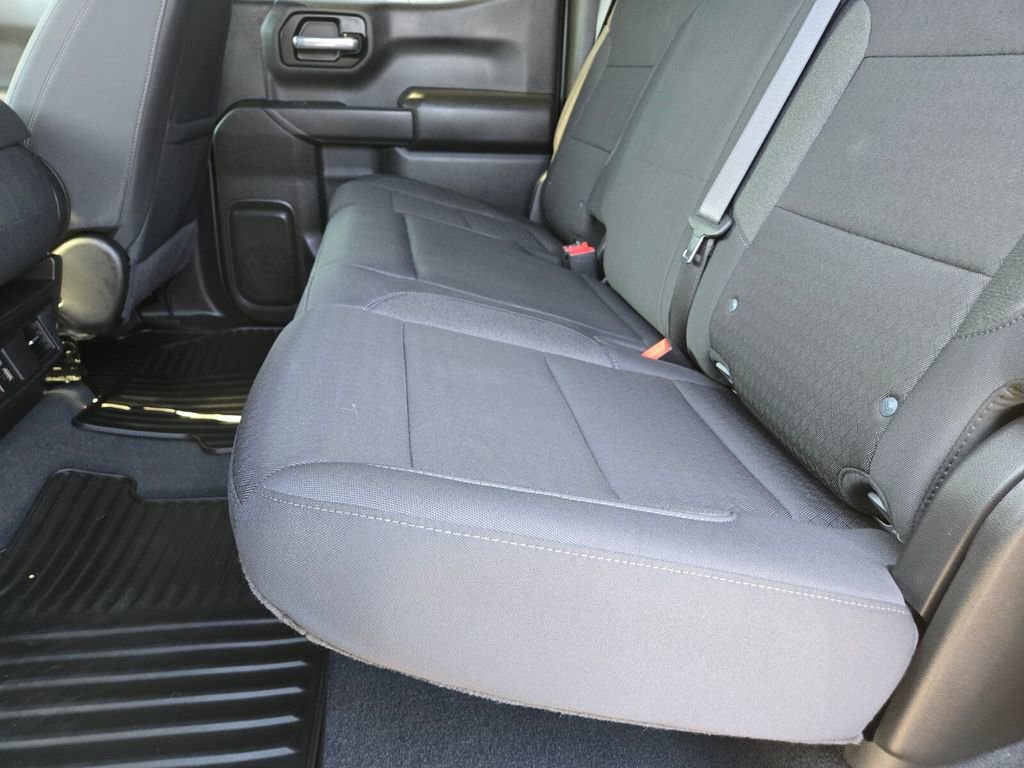 2025 Chevrolet Silverado 1500 Custom photo 11