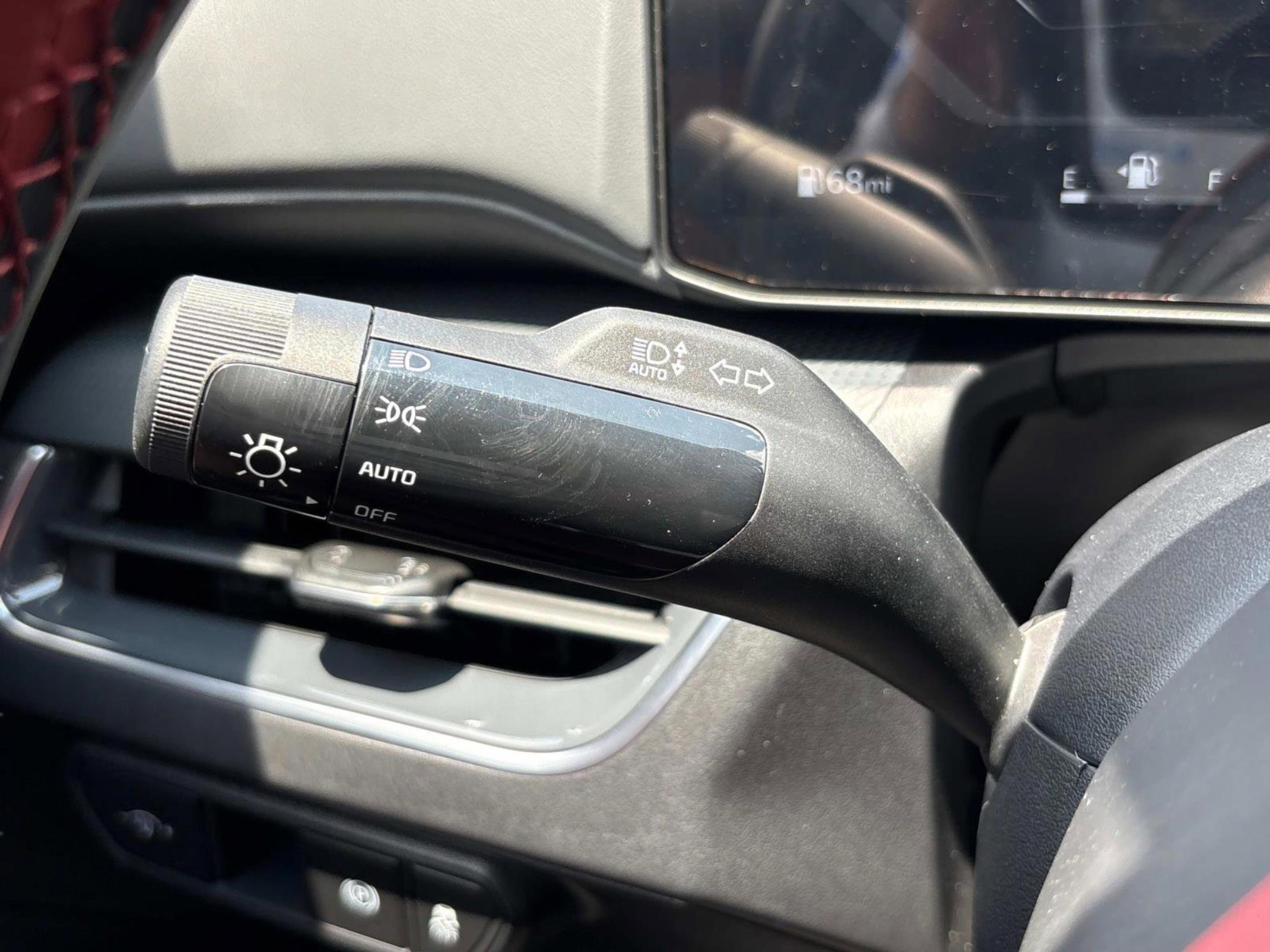 2025 Kia K4 GT-Line photo 26