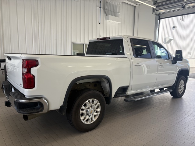 2023 Chevrolet Silverado 2500HD photo 3