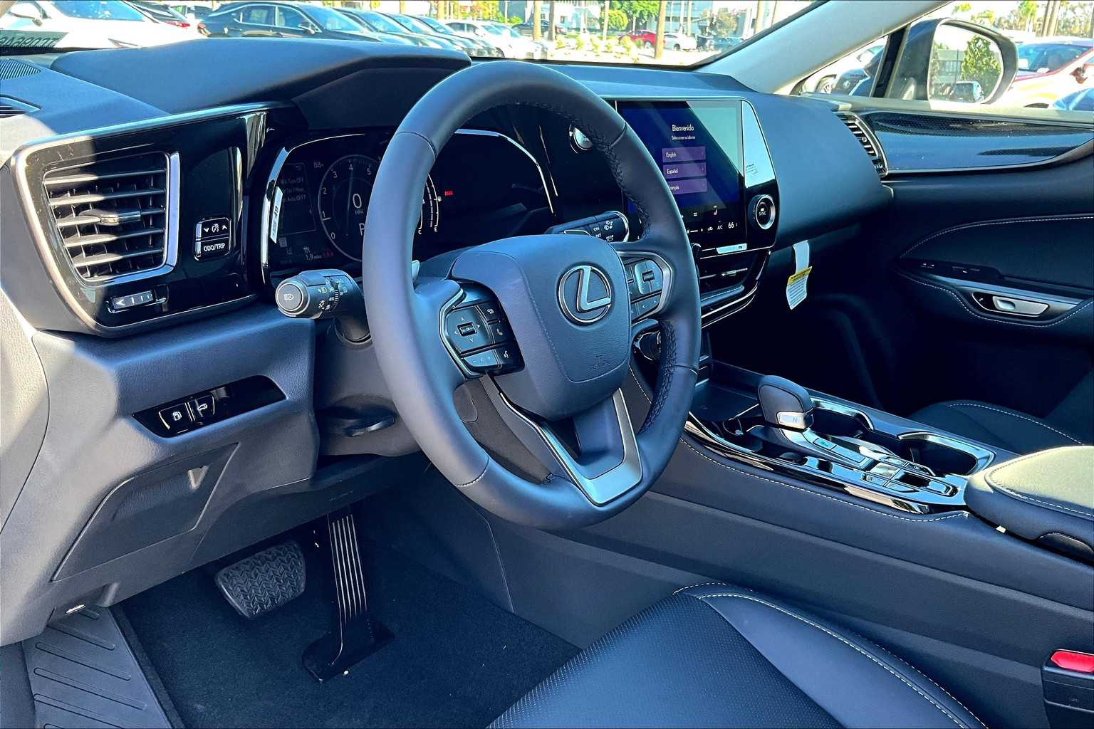 2026 Lexus NX 350 photo 9