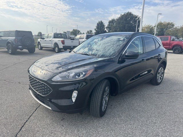 2022 Ford Escape SEL photo 3