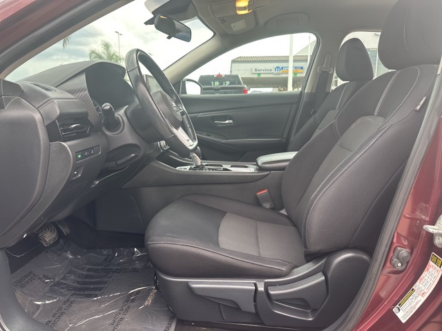 2022 Nissan Sentra SV photo 9