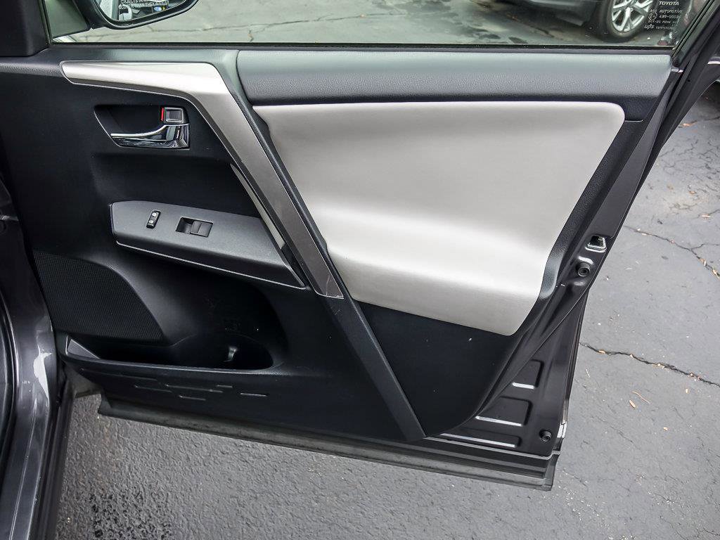 2018 TOYOTA RAV4 - Image 29