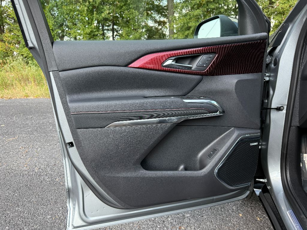 2026 Chevrolet Traverse RS photo 25