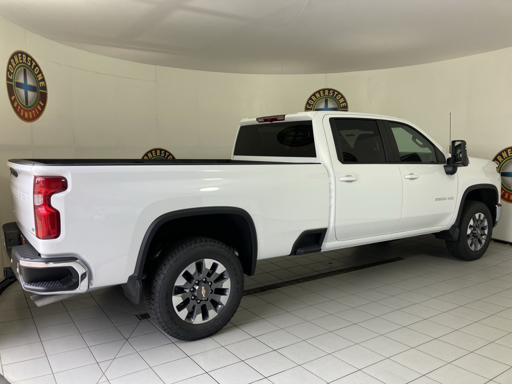 2025 Chevrolet Silverado 2500HD LT photo 17