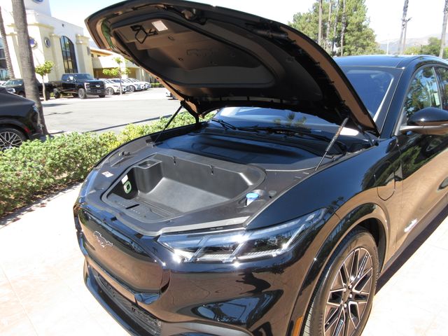 2025 Ford Mustang Mach-E Premium photo 26