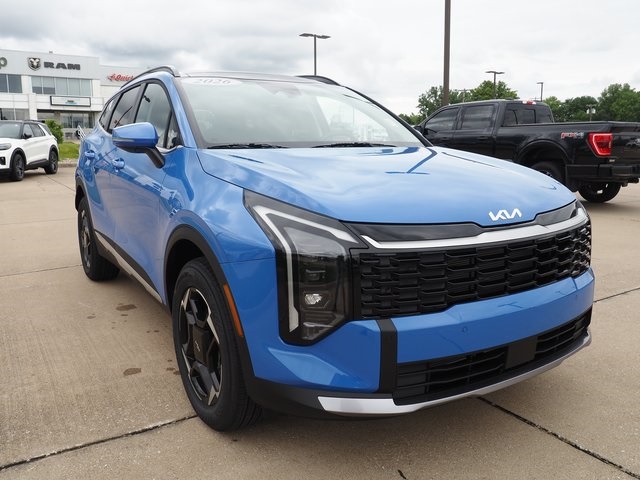 2026 Kia Sportage EX photo 2