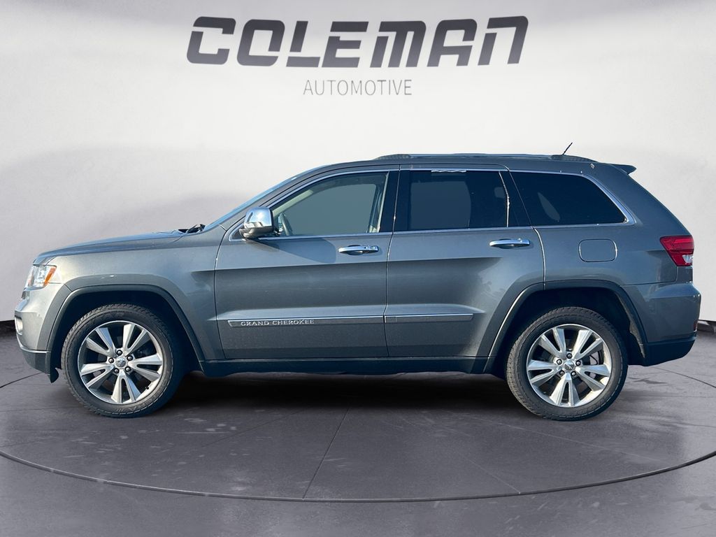 Used 2013 Jeep Grand Cherokee Laredo with VIN 1C4RJFAG6DC507542 for sale in Warsaw, IN