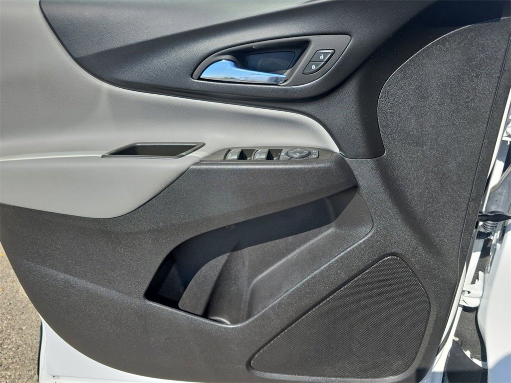 2024 Chevrolet Equinox LS photo 20