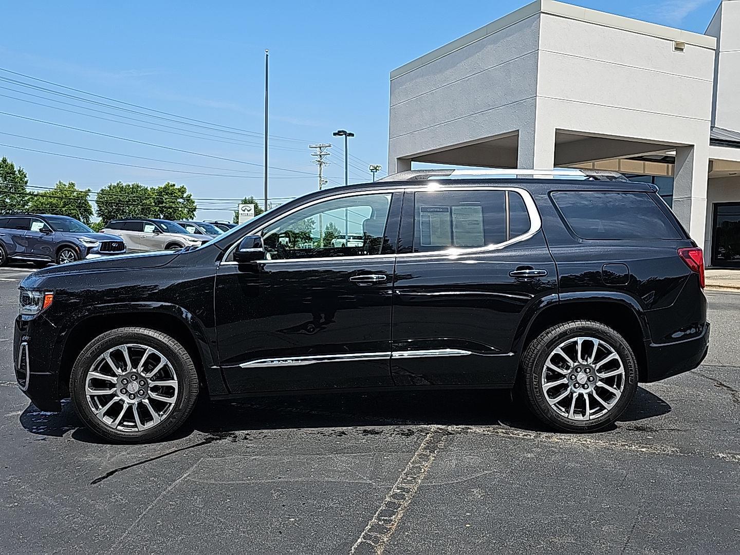 2023 Gmc Acadia Denali photo 2