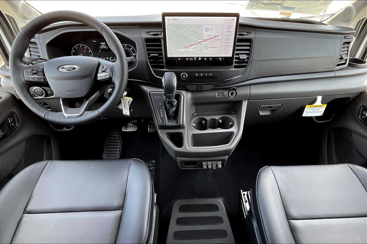 2025 Ford Transit Cargo Van photo 4