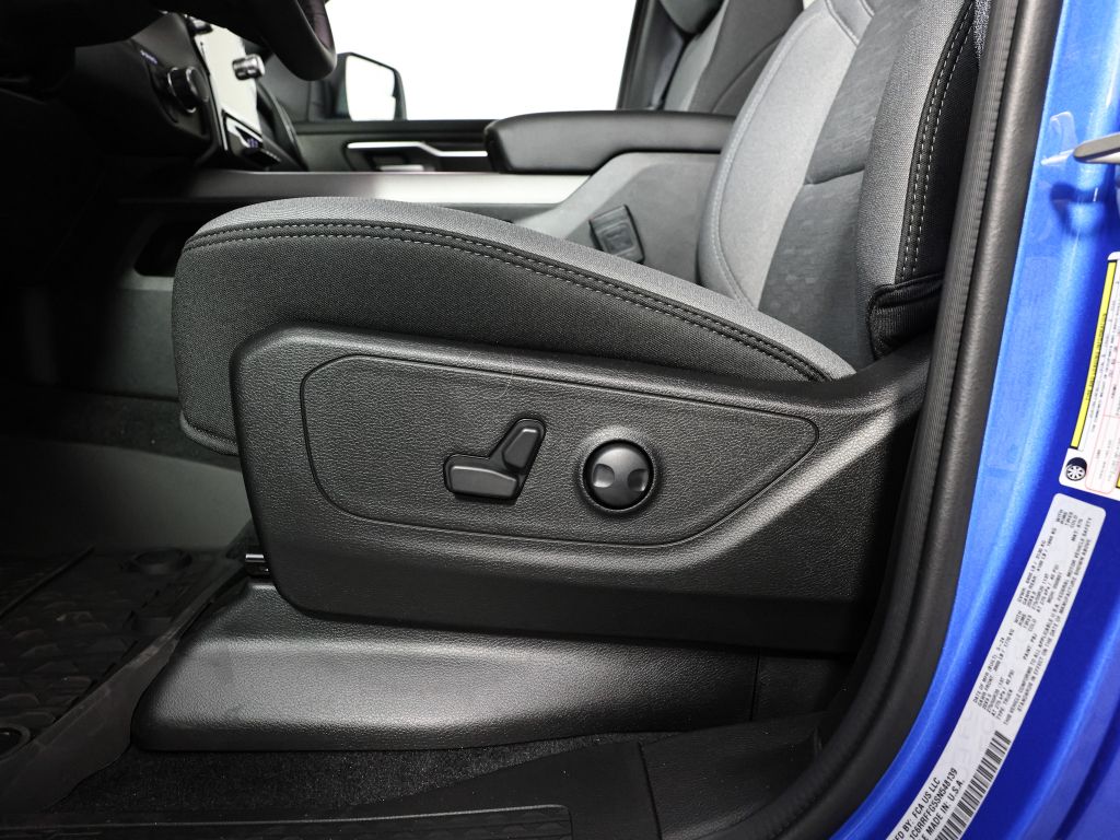 2025 Ram 1500 Big Horn photo 35