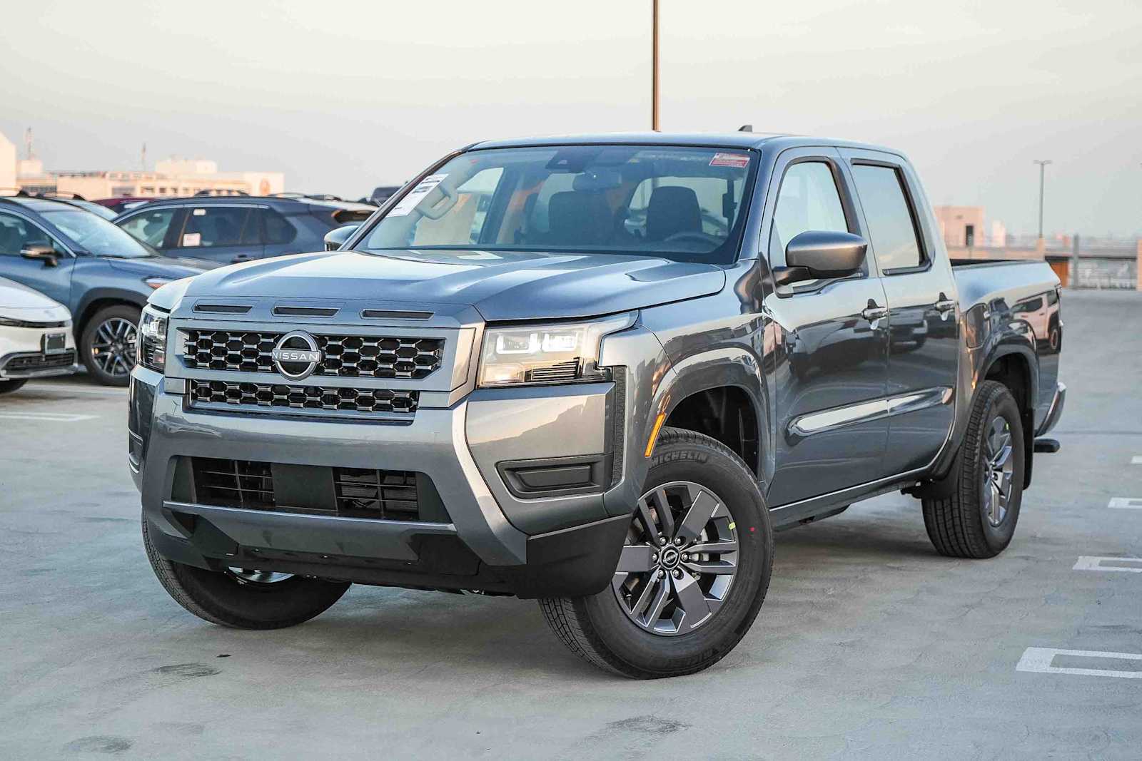 2026 Nissan Frontier SV's photo