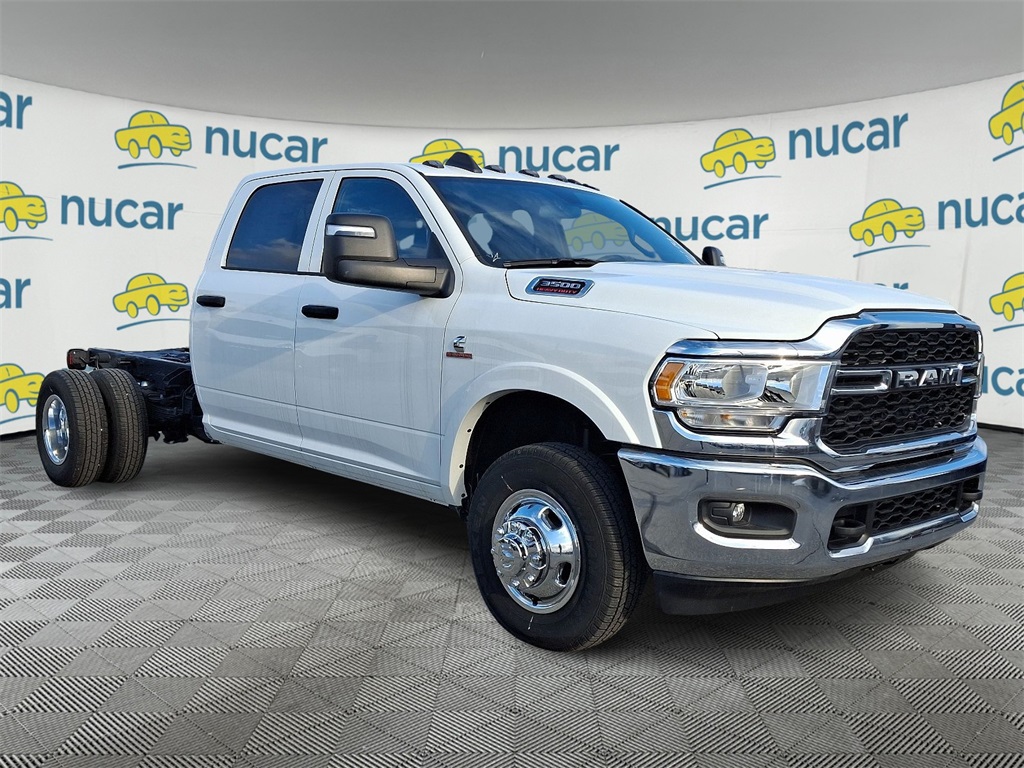 2024 RAM Ram 3500 Chassis Cab Tradesman's photo