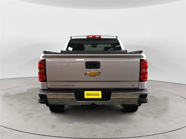 2017 Chevrolet Silverado 1500 LT photo 3