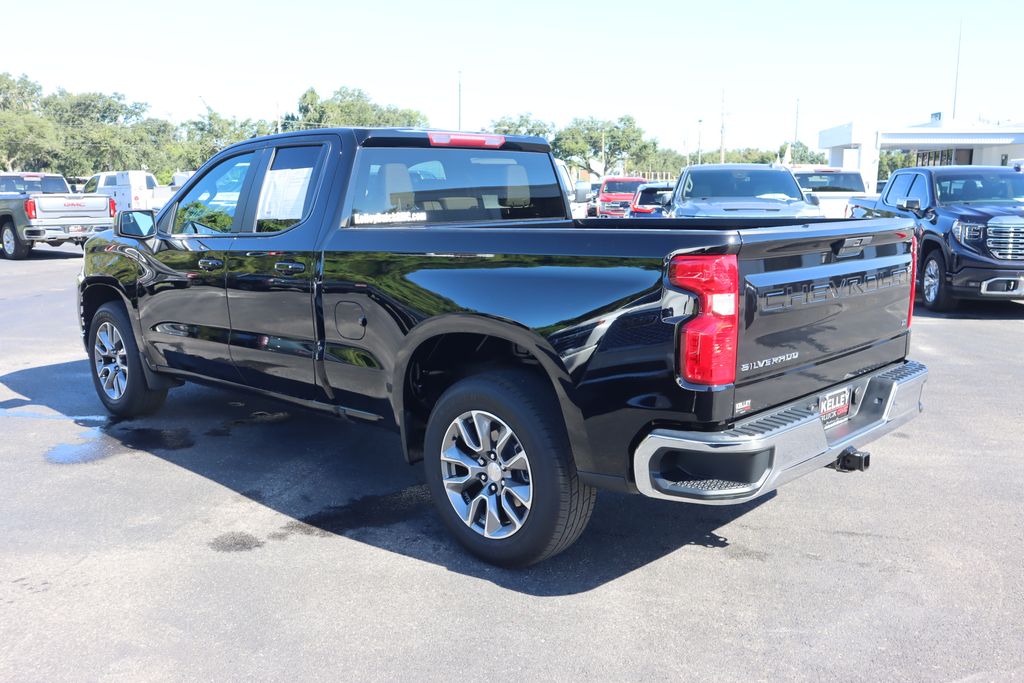 2019 Chevrolet Silverado 1500 LT photo 4