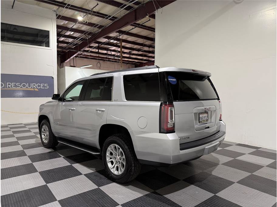 2019 Gmc Yukon SLT photo 4