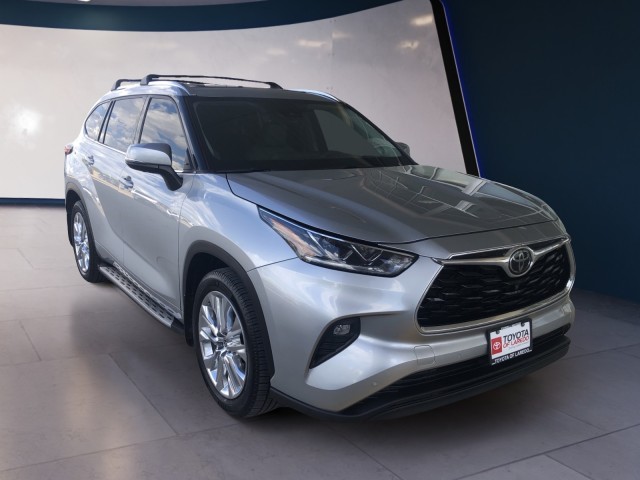 2021 Toyota Highlander Limited photo 7