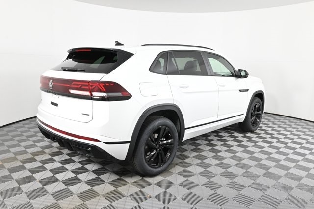 2025 Volkswagen Atlas Cross Sport SEL R-Line photo 2