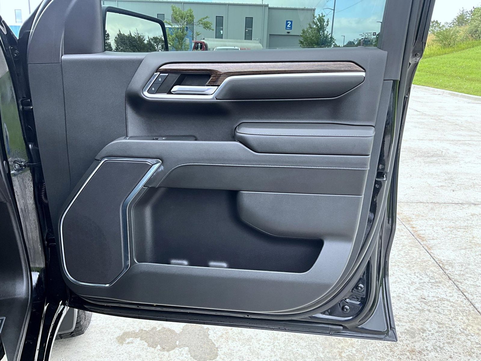 2024 Gmc Sierra 1500 Elevation photo 17
