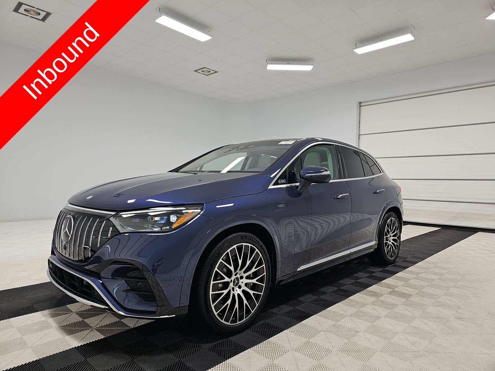 2024 Mercedes-Benz EQE SUV Base's photo