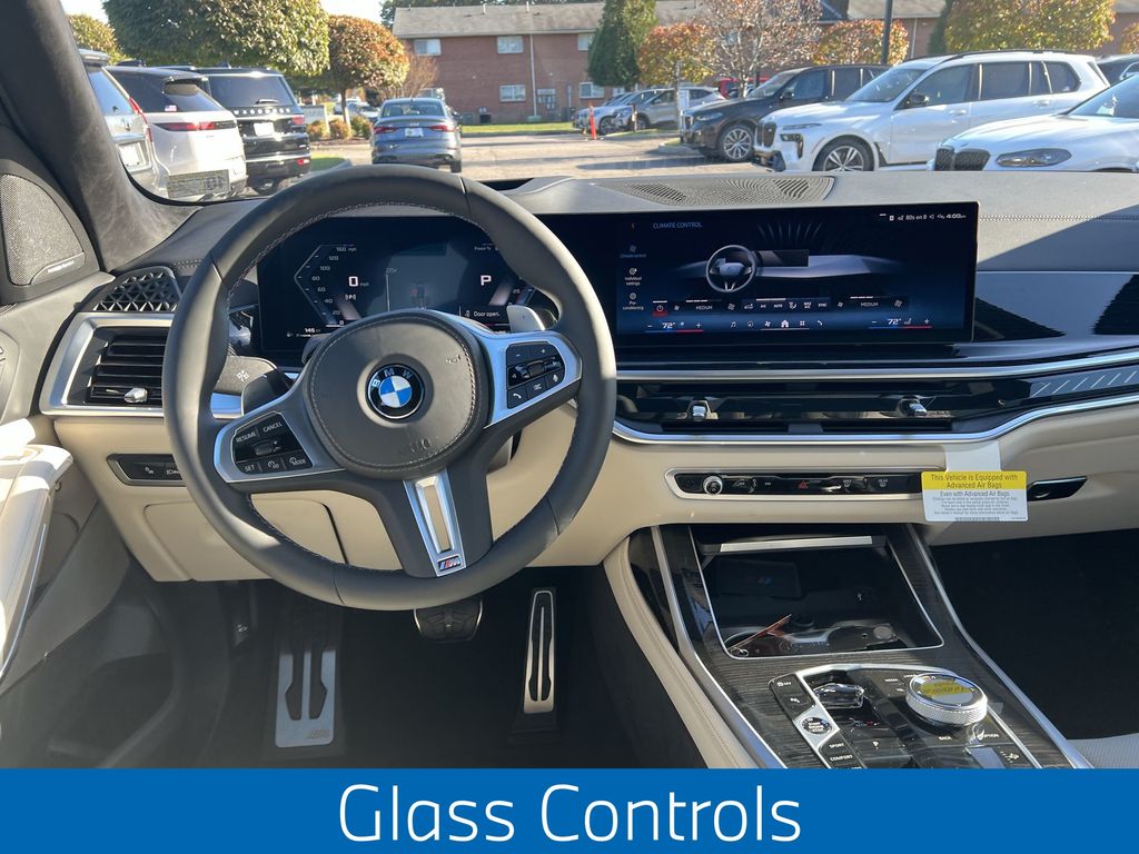 2025 Bmw X7 M60i photo 2
