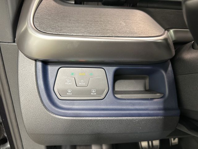 2025 Volkswagen ID. Buzz Pro S photo 20