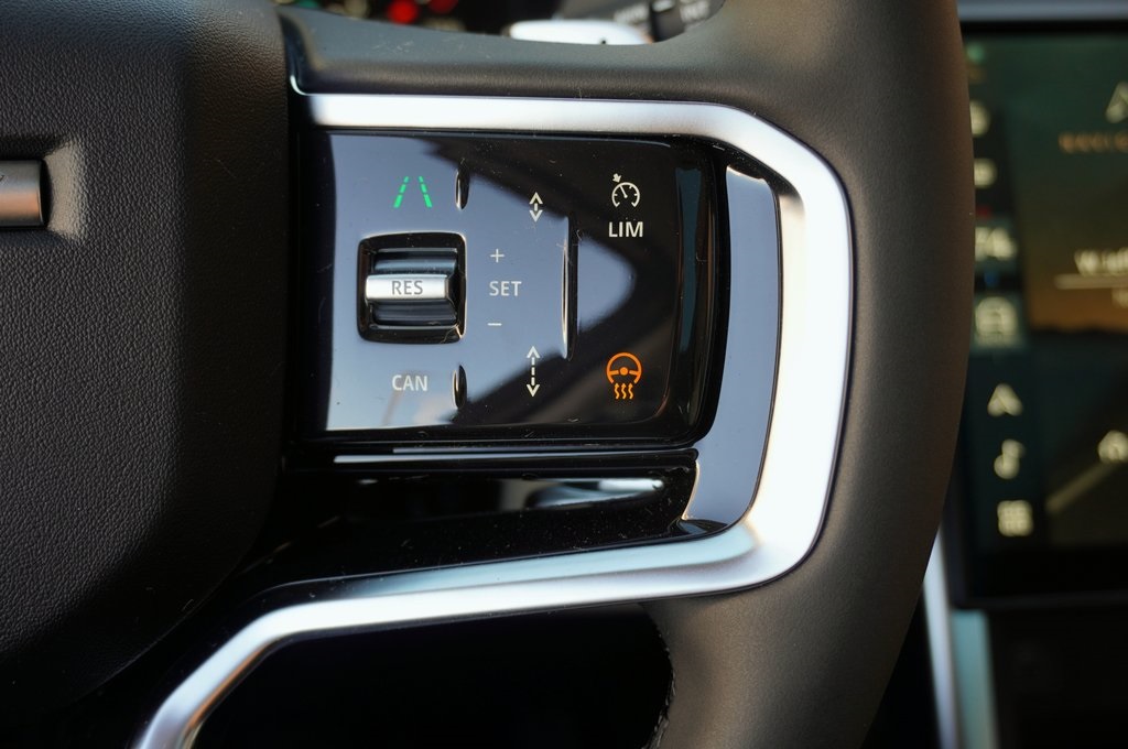 2025 LAND ROVER DISCOVERY SPORT - Image 16