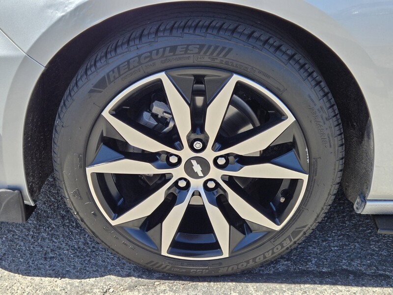 2018 Chevrolet Malibu 1LT photo 6