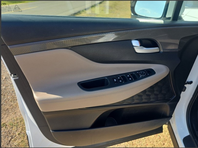 2022 Hyundai Santa Fe SEL photo 18