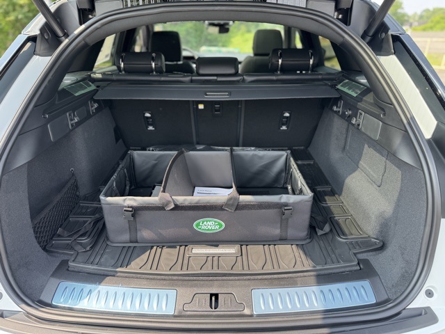 2026 Land Rover Range Rover Velar S photo 9