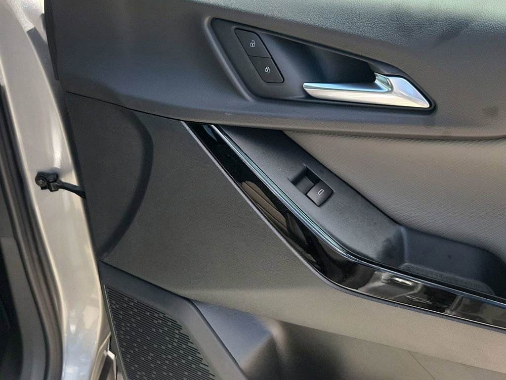 2026 Chevrolet Equinox LT photo 48