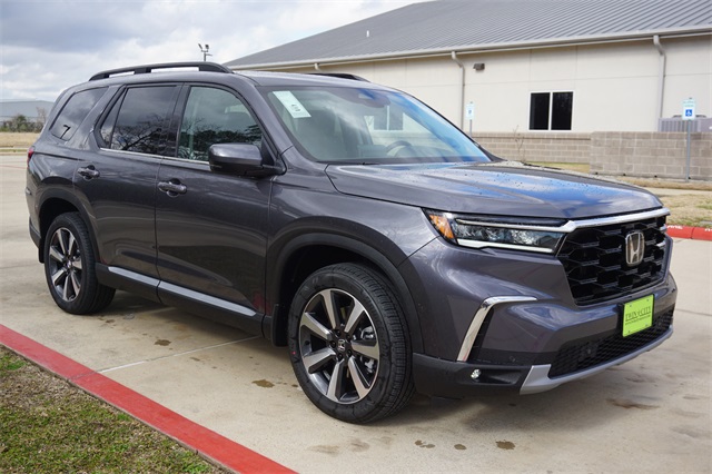 2025 Honda Pilot Touring's photo