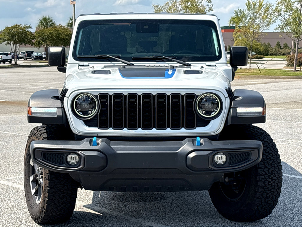 2024 Jeep Wrangler Rubicon 4xe photo 2