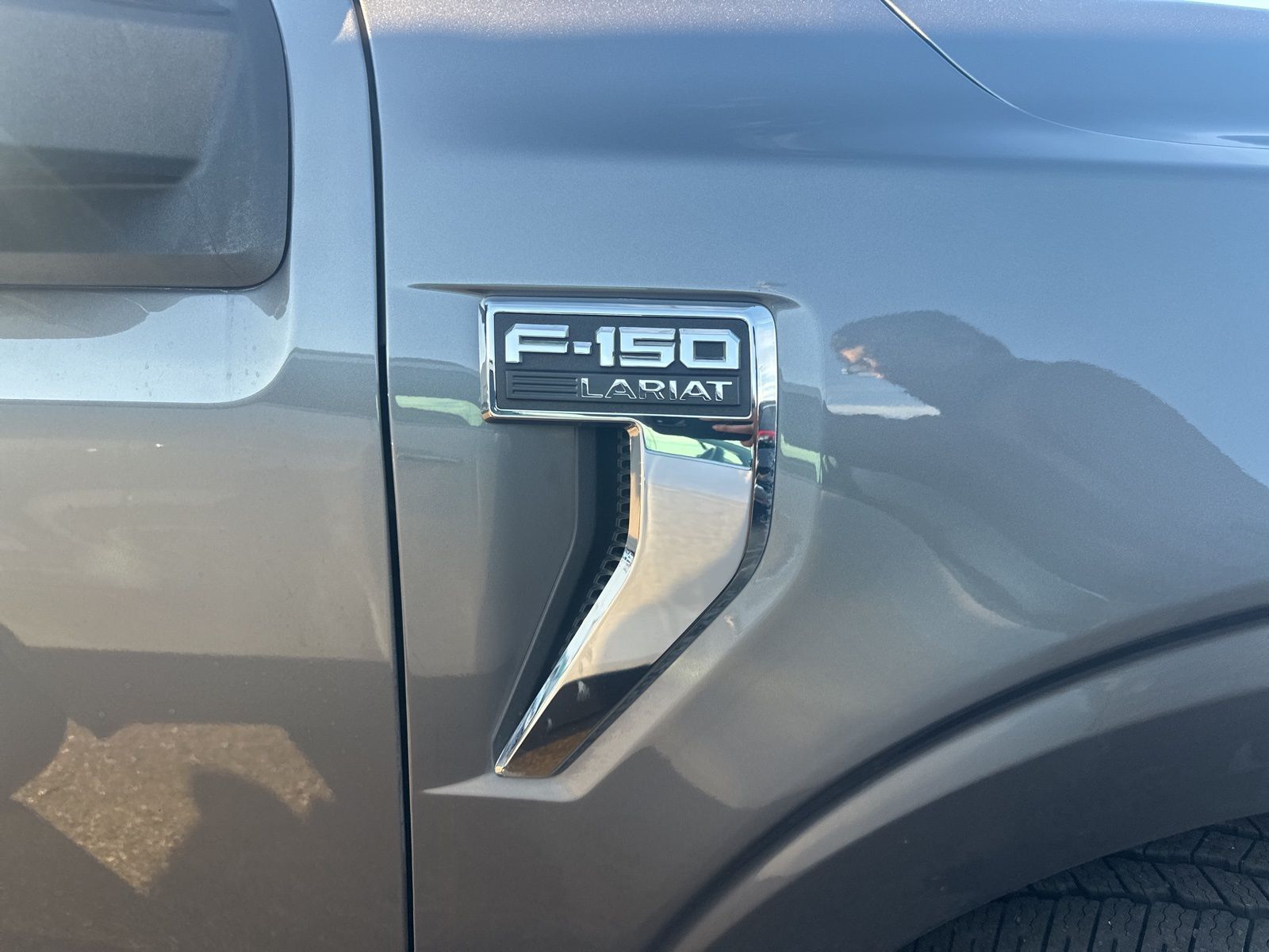 2022 Ford F-150 Lariat photo 3