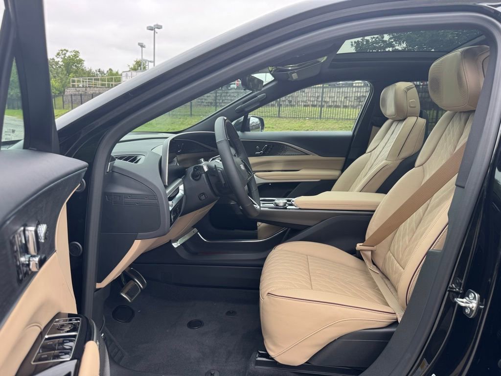 2025 Cadillac Lyriq Sport photo 19