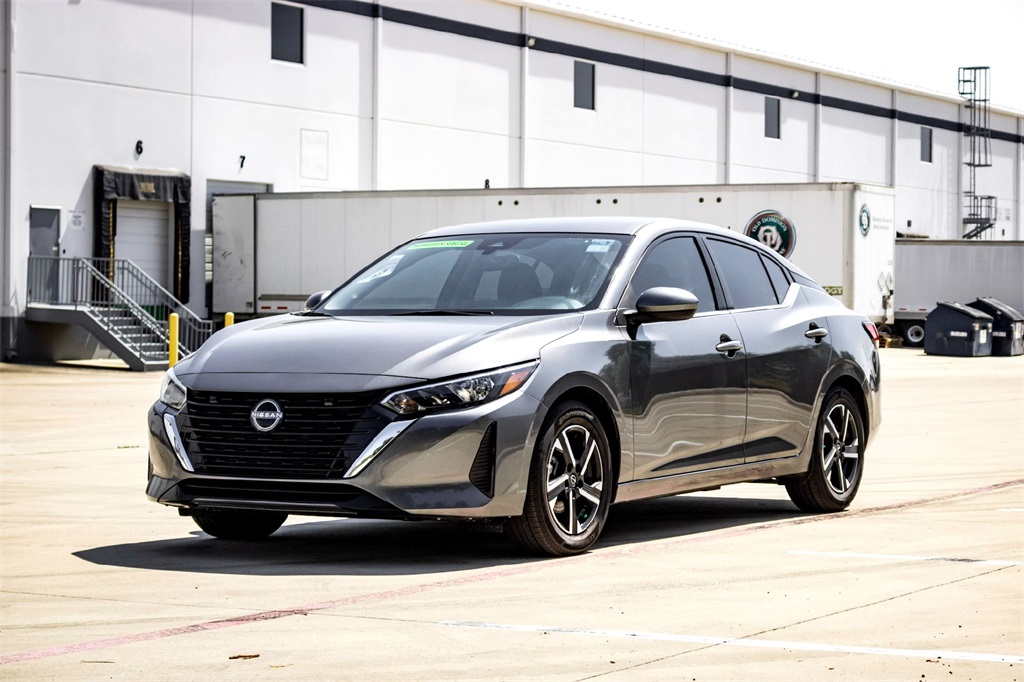 2025 Nissan Sentra SV photo 9