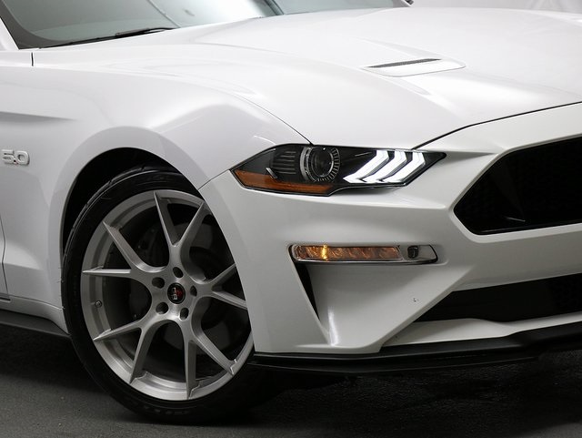 2022 Ford Mustang GT Premium photo 3