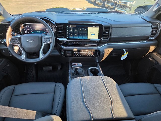 2026 Chevrolet Silverado 1500 LT Trail Boss photo 2