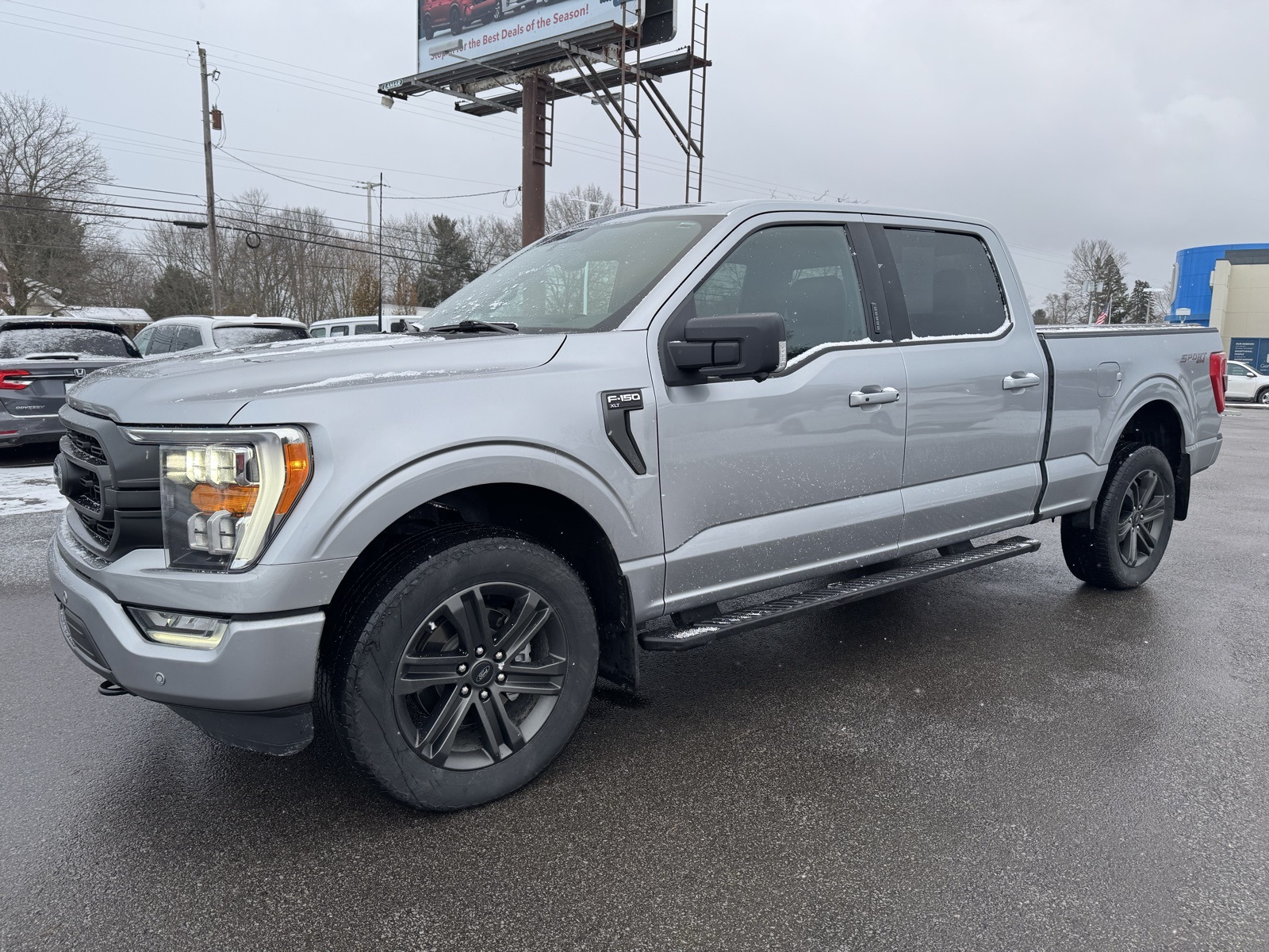 2021 Ford F-150 XLT's photo