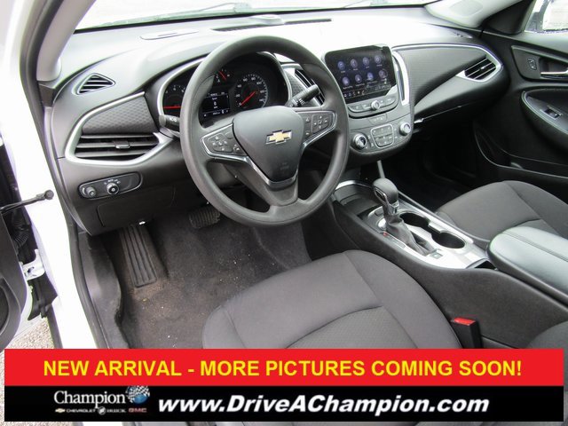 2023 Chevrolet Malibu 1LT photo 10
