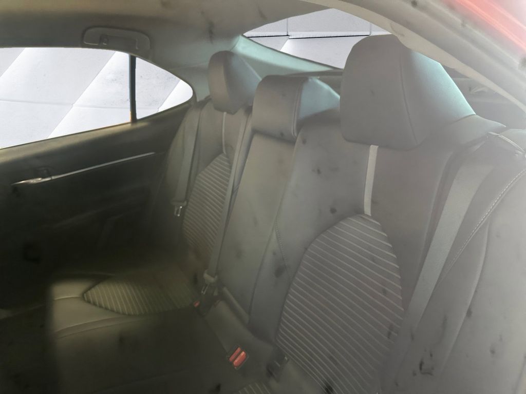 2023 Toyota Camry SE photo 14