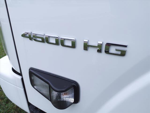 2025 Chevrolet Silverado 4500HD photo 4