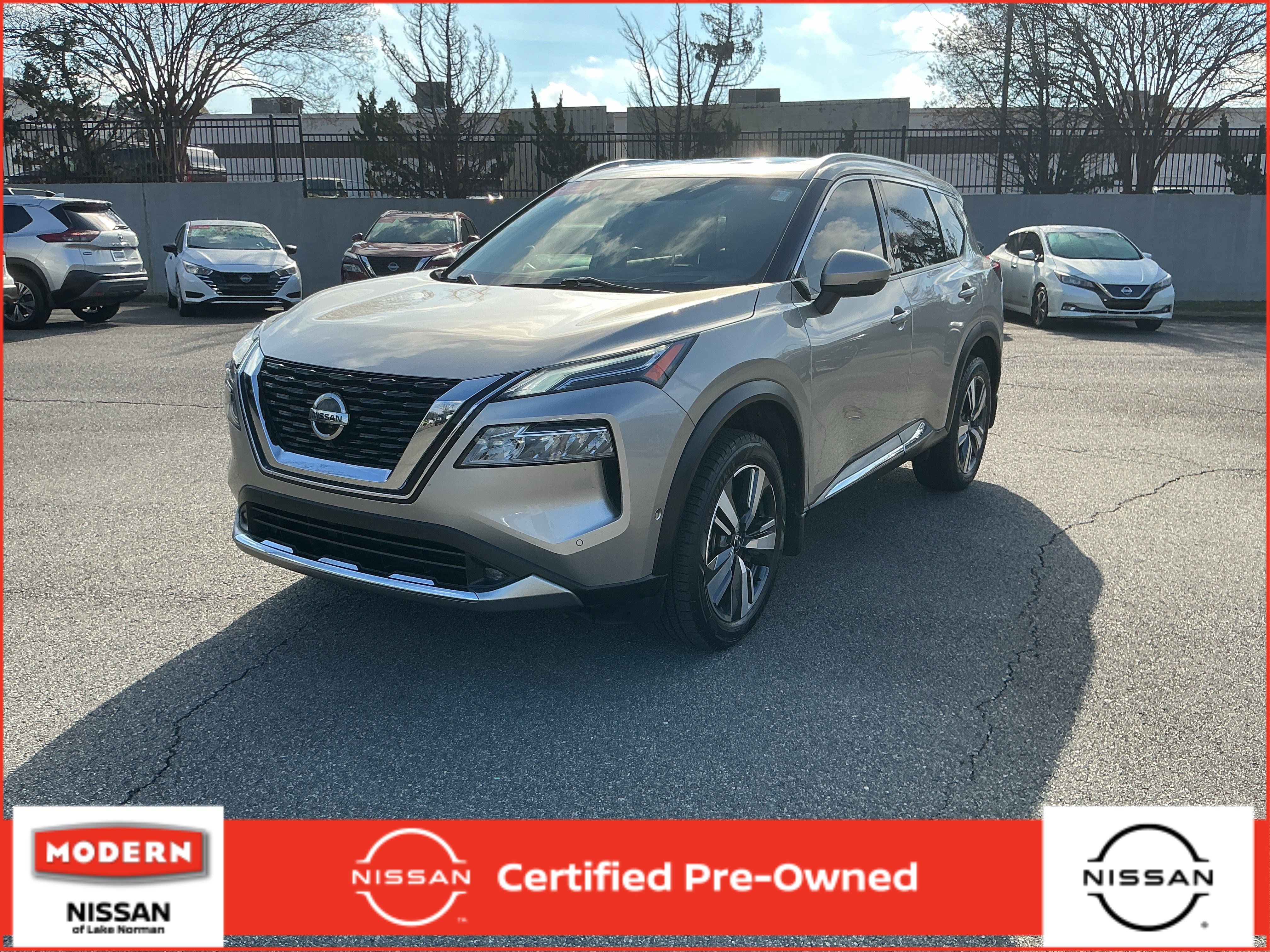 2021 Nissan Rogue Platinum's photo