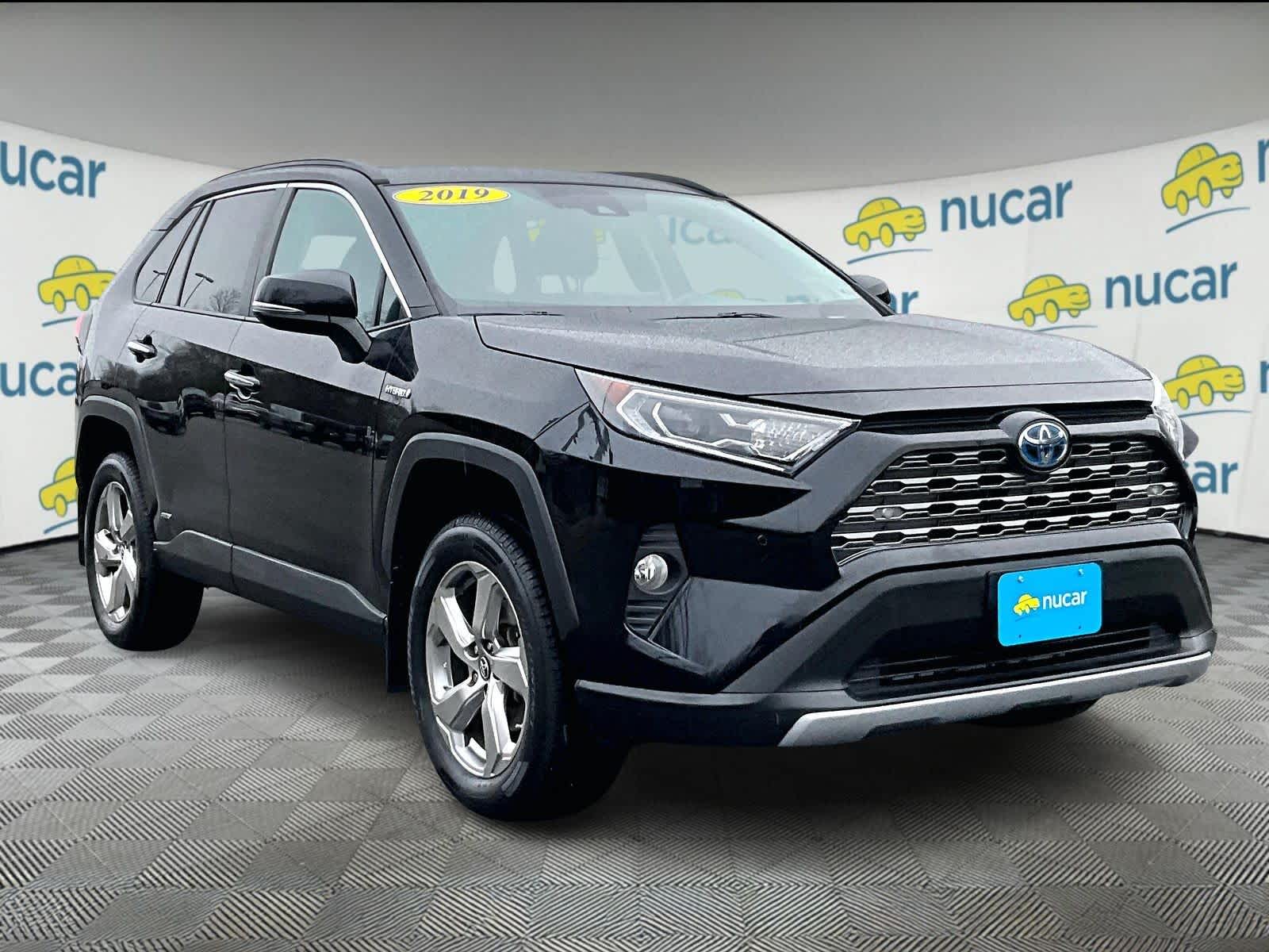 2019 Toyota RAV4 Limited's photo