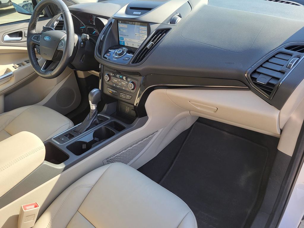 2017 Ford Escape Titanium photo 8