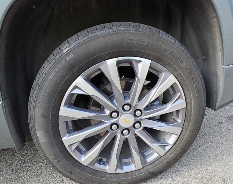 2023 Chevrolet Traverse Premier photo 4