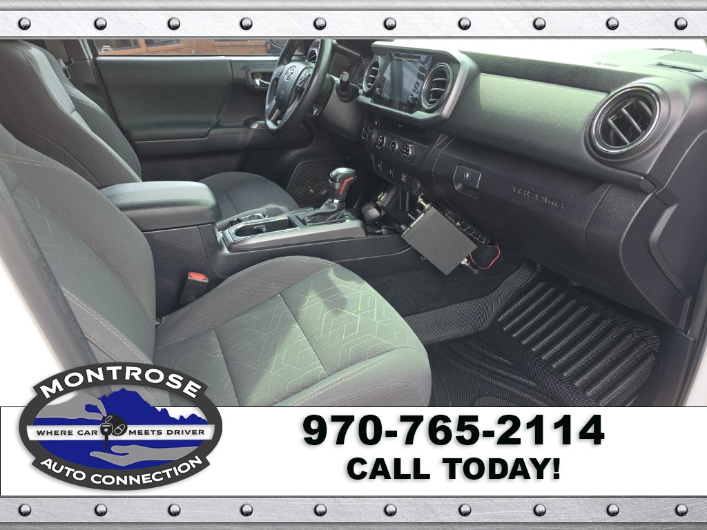 2017 Toyota Tacoma TRD Pro photo 24