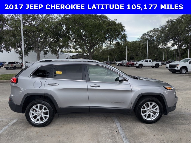 Used 2017 Jeep Cherokee Latitude with VIN 1C4PJLCB8HD236555 for sale in Greater Northdale, FL